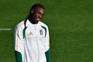 Fiorentina rejects €40m offer from Como for Moise Kean