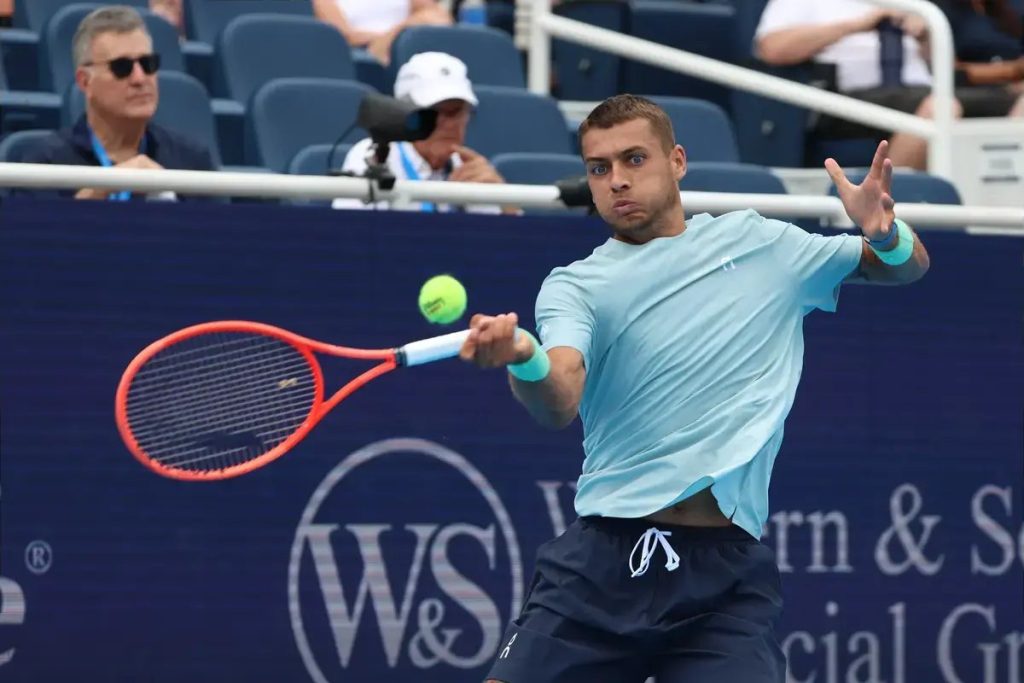 Flavio Cobolli rallies past Rafael Jodar to reach Cincinnati Open quarterfinals