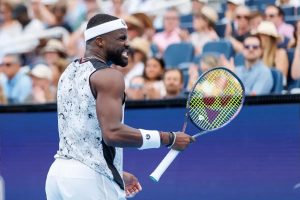 Frances Tiafoe one set from disaster as Auger-Aliassime leads Hijikata at us open