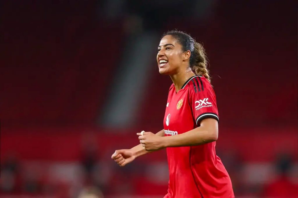 Gabby George seals move from Manchester United to Brighton in WSL switch