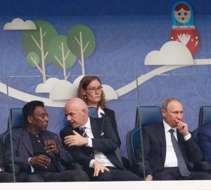 Gianni Infantino apologises for World Cup sale plan and scraps proposal