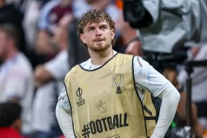 Harvey Elliott faces crucial Liverpool deadline amid Andoni Iraola’s fresh squad plans