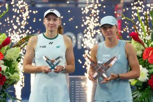Iga Swiatek dedicates Canadian Open win to those facing unfair judgment and hate