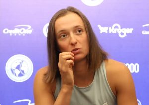Iga Swiatek holds two press conferences in different countries within 12 hours before Cincinnati Open