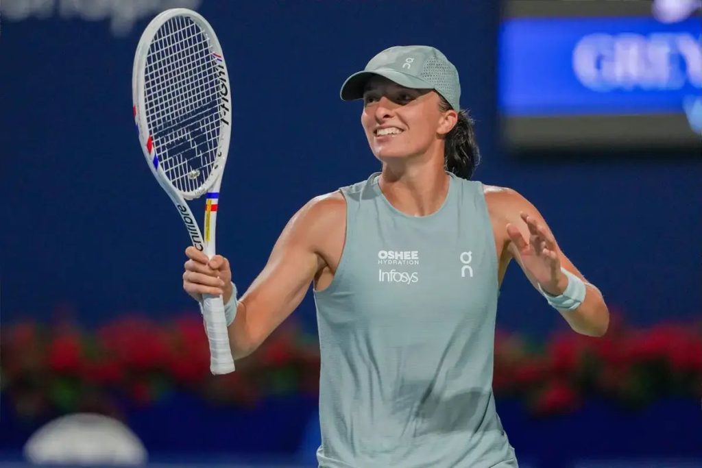 Iga Swiatek reaches Canadian Open final after toughest season, sets up showdown with Elena Rybakina