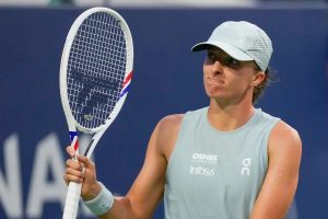 Iga Swiatek rejects “vintage” label after dominant Canadian Open semifinal win