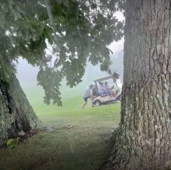 Golfer Chris Schiavone struck by lightning on Cincinnati course but survives (VIDEO)