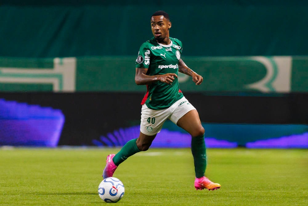 Man City agrees £34.2m deal to sign Palmeiras winger Allan Elias