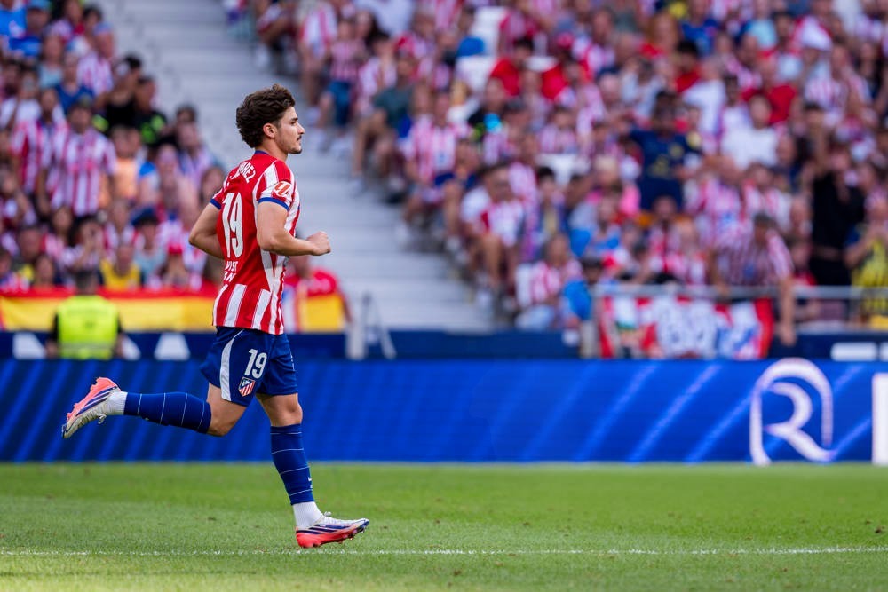 Arsenal gets green light to pursue julian alvarez as martinelli replacement