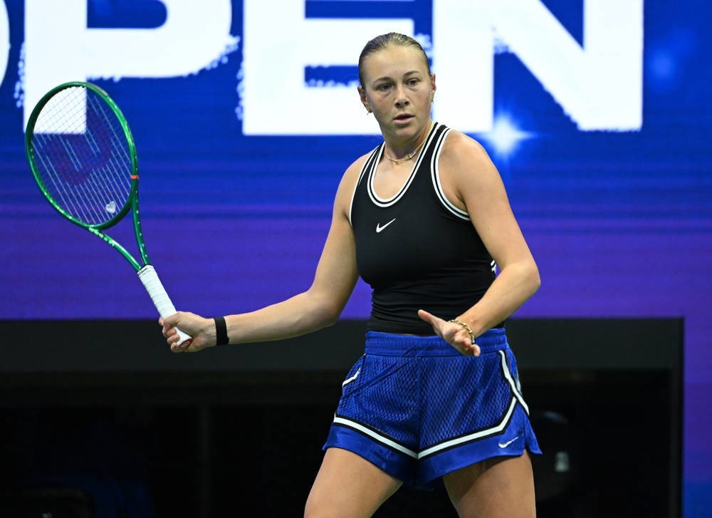 Amanda Anisimova drops out of top 10 after US Open third-round loss to Anastasia Potapova