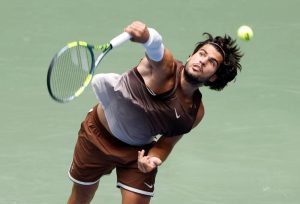Carlos Alcaraz commits to long hair throughout 2026 US Open after victory