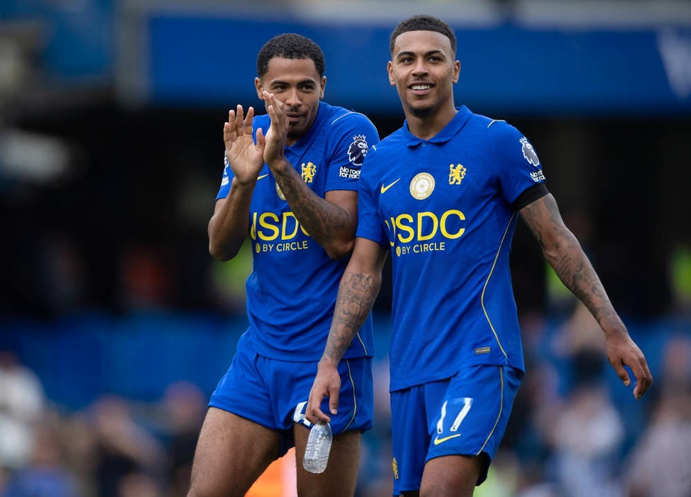 Arsenal fans taunt Chelsea’s Morgan Rogers with “should have signed for a big club” chant