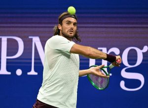Stefanos Tsitsipas ends 150-year era of one-handed backhands at US Open