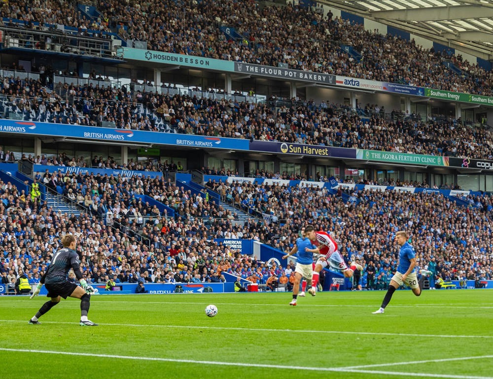 Brighton stun Arsenal as Tottenham suffer another defeat and Coventry claim their first win