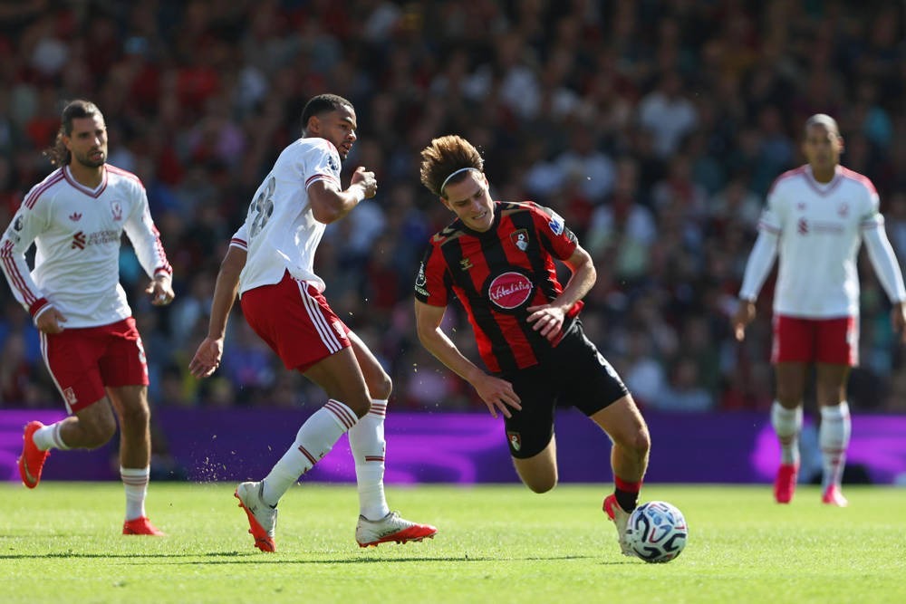 Arsenal, Man United, Liverpool and Tottenham eye €90m Bournemouth star Alex Scott