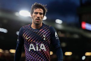 Tonali destaca luta até ao fim após empate do Tottenham em old trafford