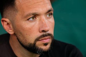 Farioli e Pablo Rosario anteveem desafio decisivo do FC Porto contra PSV