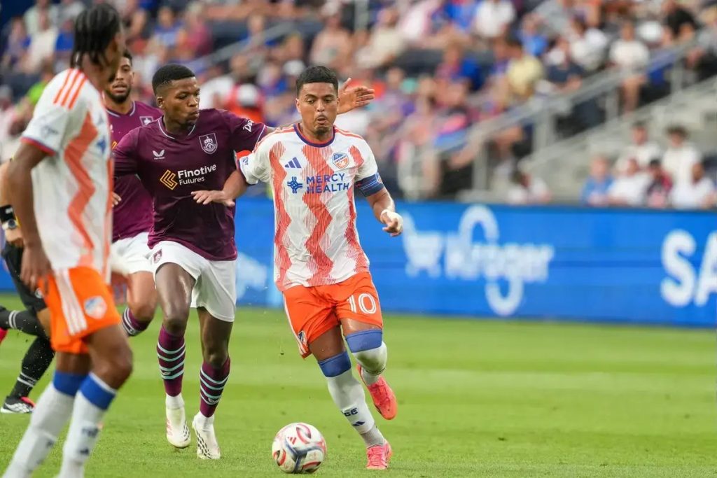 Ipswich close to signing Burnley midfielder Florentino in £16m deal
