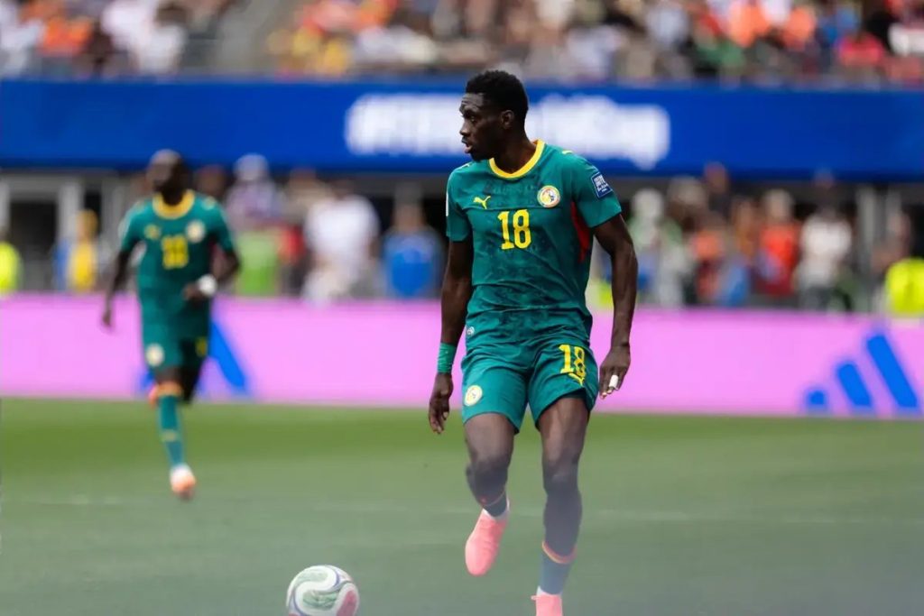Ismaila Sarr set to leave Crystal Palace as Manchester United face transfer blow