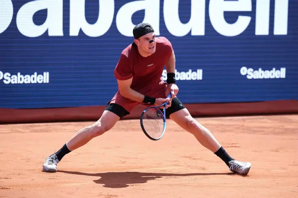 Jack Draper falls from world No. 4 to No. 143 after repeated injuries