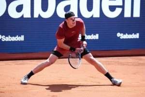 Jack Draper falls from world No. 4 to No. 143 after repeated injuries