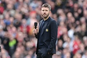 Jamie Carragher doubts Michael Carrick’s ability to win major trophies with man utd
