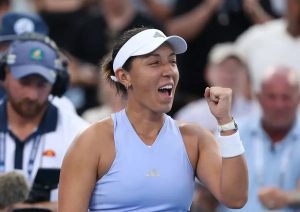 jessica pegula ends iga swiatek’s cincinnati open run as coco gauff reaches final