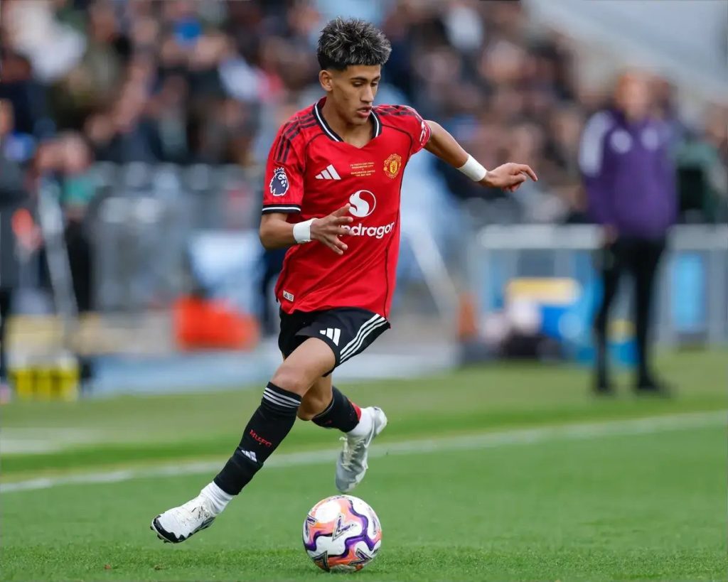 JJ Gabriel leads Manchester United U21s to 5-0 victory over Ipswich Town