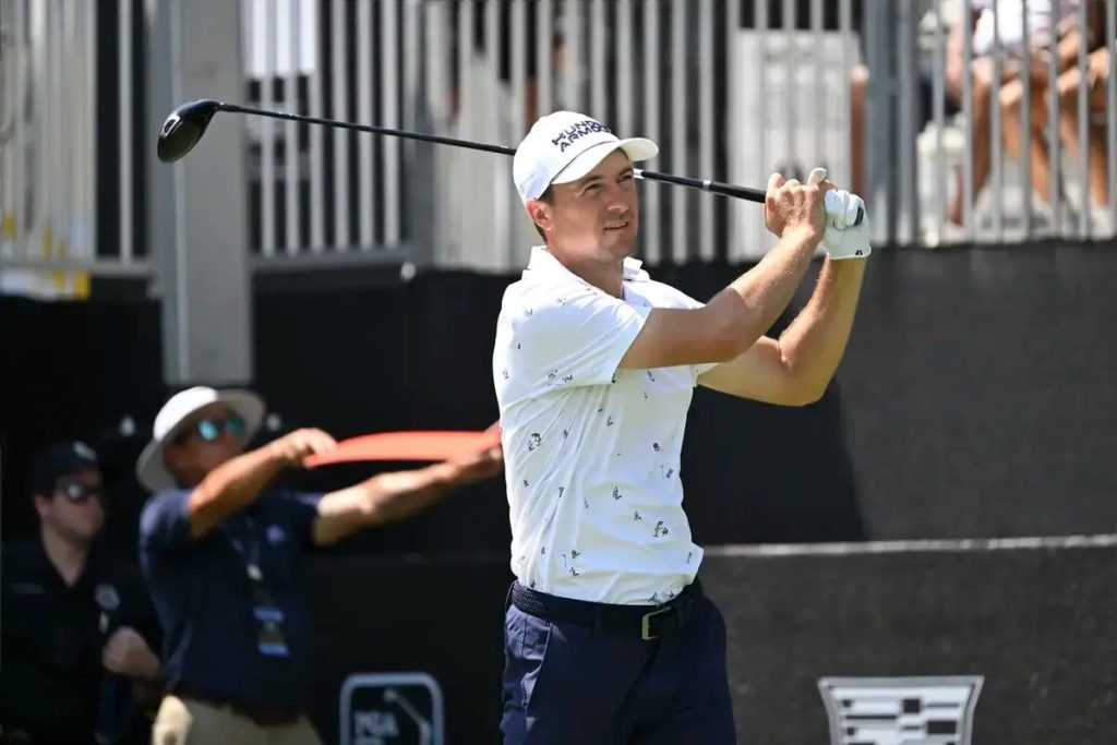 Jordan Spieth saves par from porta potty at FedEx St. Jude Championship
