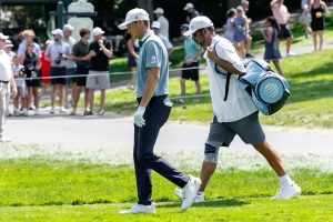 Jordan Spieth secures Wyndham Championship cut with clutch 24-foot par putt