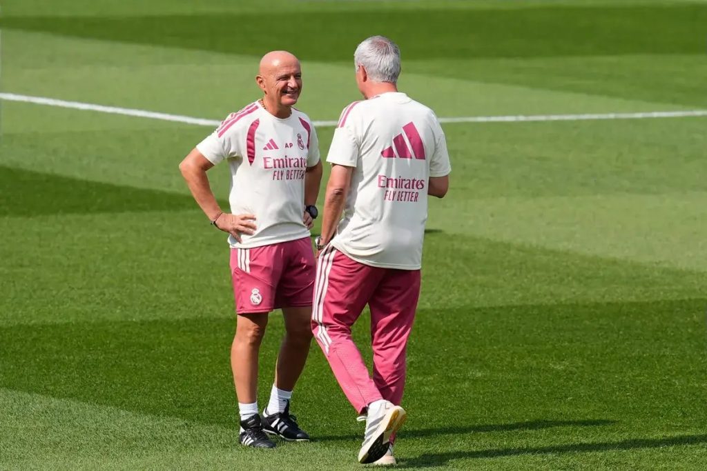 jose mourinho demands trophies for a successful first season back at real madrid