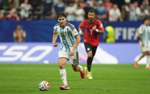 Julian Alvarez stuns Switzerland as Argentina wins 3-1 in World Cup quarter-final