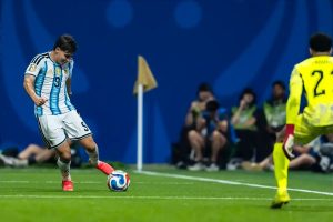 Julián Álvarez stuns Switzerland with extra-time goal to send Argentina to World Cup semi-final