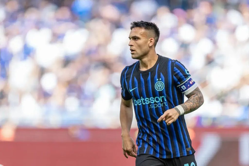 Lautaro Martinez confirms commitment to Inter amid late Arsenal interest
