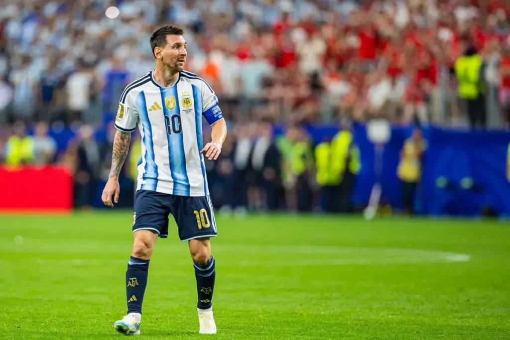 Lionel Messi hints at playing in 2030 World Cup: “i will continue for some time”