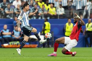 Lionel Messi’s record-breaking masterclass seals Argentina’s World Cup group victory