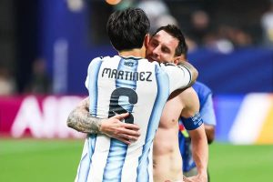 Lisandro Martinez leads Argentina to World Cup semi-final with commanding display