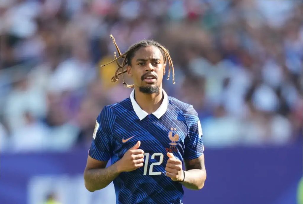 Liverpool poised to target another attacker after progressing on Bradley Barcola deal