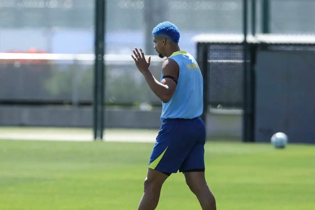Liverpool secures Ronald Araujo to bolster defence as Andoni Iraola gets wish