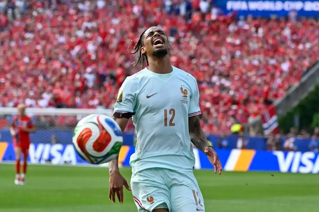 Liverpool targets Bradley Barcola as top winger priority after Yan Diomande snub