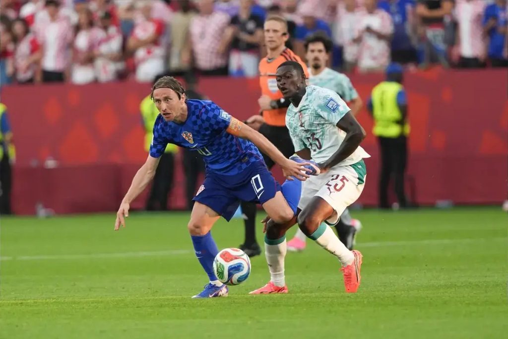 Luka Modric extends AC Milan contract through 2026/27 season at 40