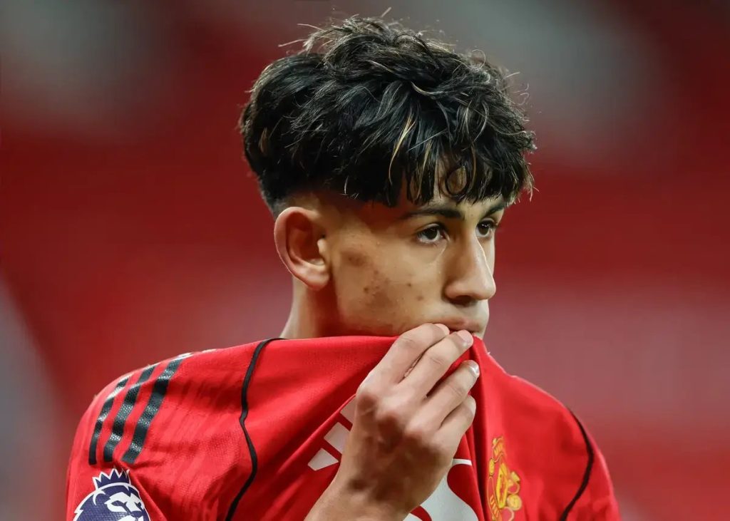 Man United confident JJ Gabriel will reject Chelsea to commit to Old Trafford