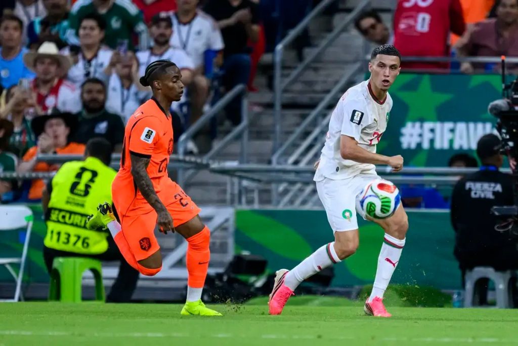 Man United eyes Crysencio Summerville as West Ham slashes price to £40m