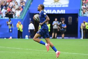Man Utd offered chance to sign PSG winger Bradley Barcola amid Liverpool interest