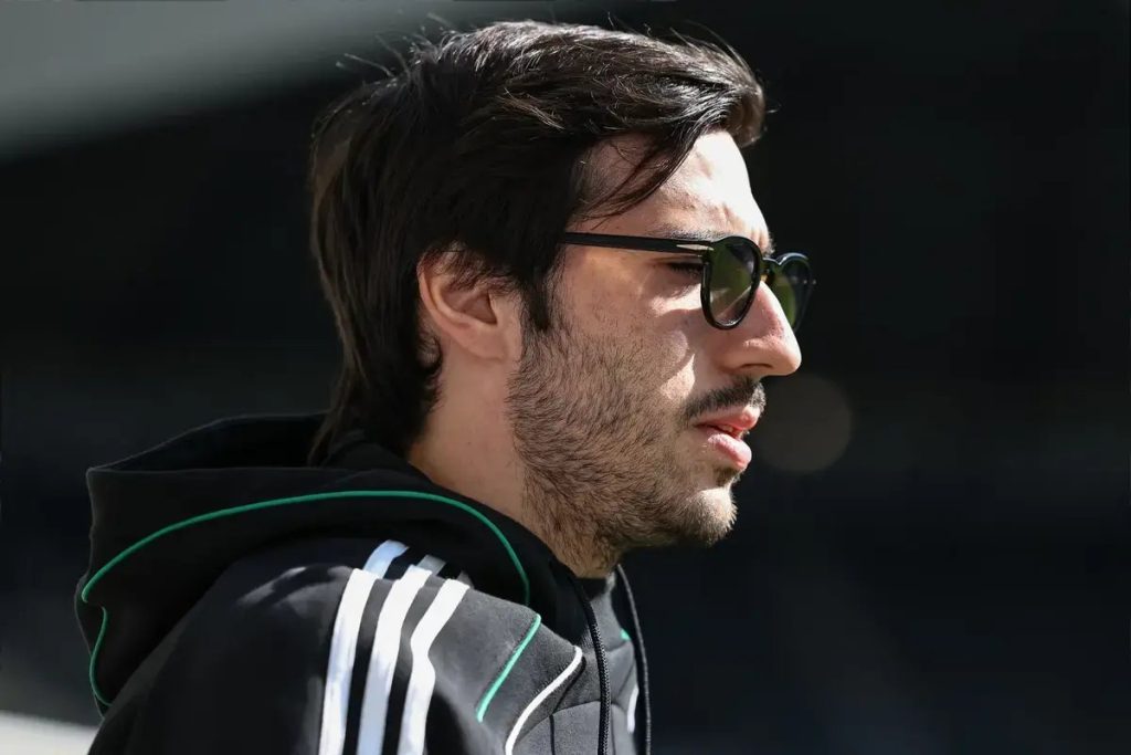 Man Utd transfer plans crumble after Manuel Ugarte injury, Arsenal targets Guimaraes and Tonali