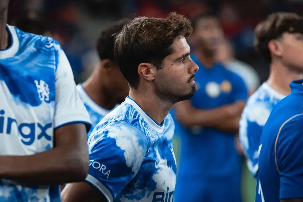 Manchester City end pursuit of Chelsea’s Pedro Neto after al Hilal deal