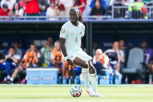 Manchester United prepares move for Roma midfielder Manu Kone to boost Carrick’s midfield