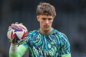Manchester United seals signing of young goalkeeper Kit Margetson from Swansea