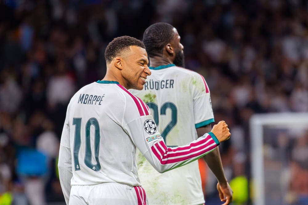 Mbappe brilha na goleada do Real Madrid frente ao RB Leipzig