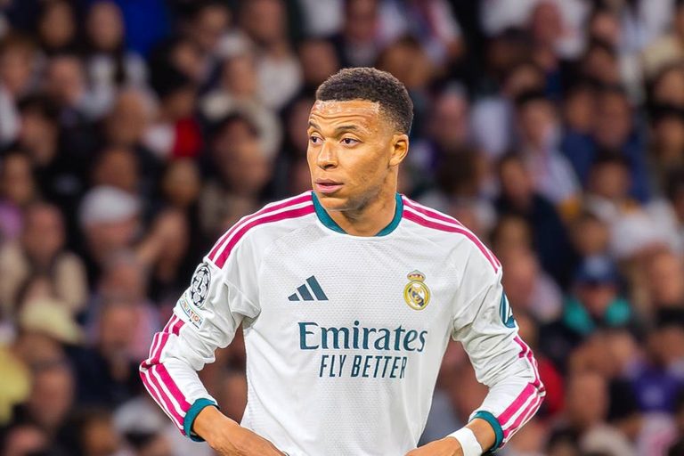 Mbappé marca 14 golos em 11 jogos contra o Barcelona, 10 no camp nou